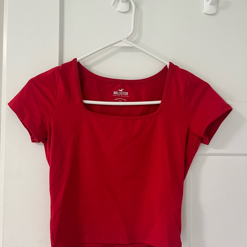 Hollister Bold Red Women's Crop Top